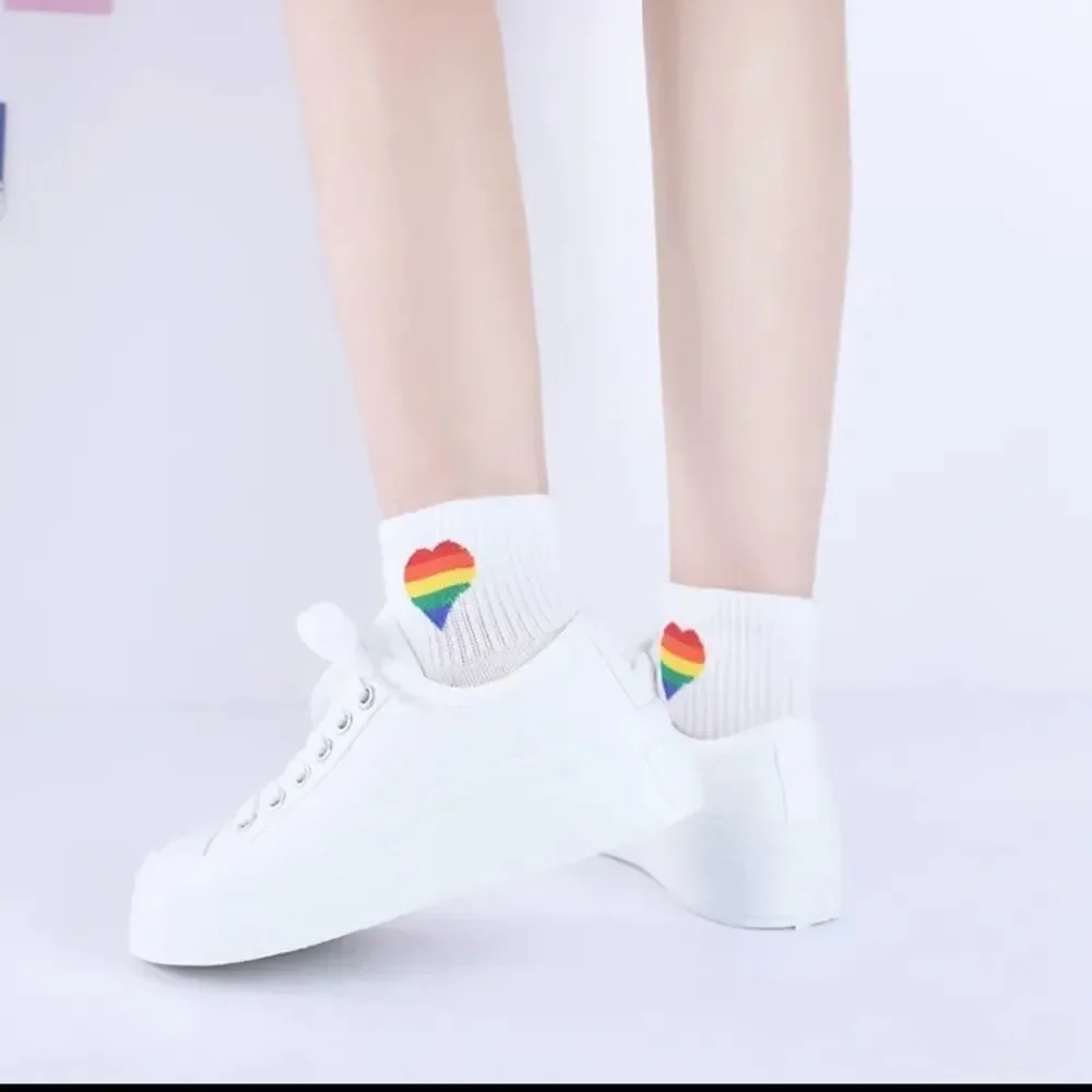 3PAIRS Women's Rainbow Stripe Crew Socks